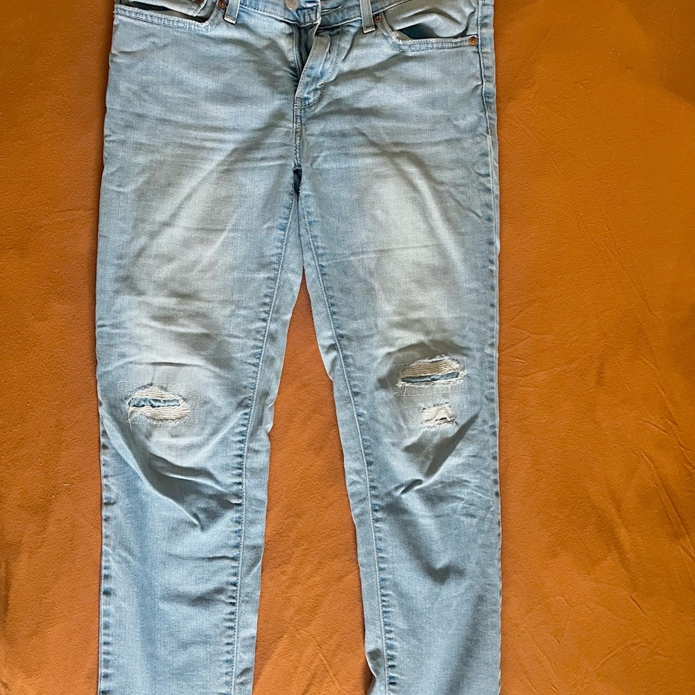 Levi’s Blue Distressed Jeans